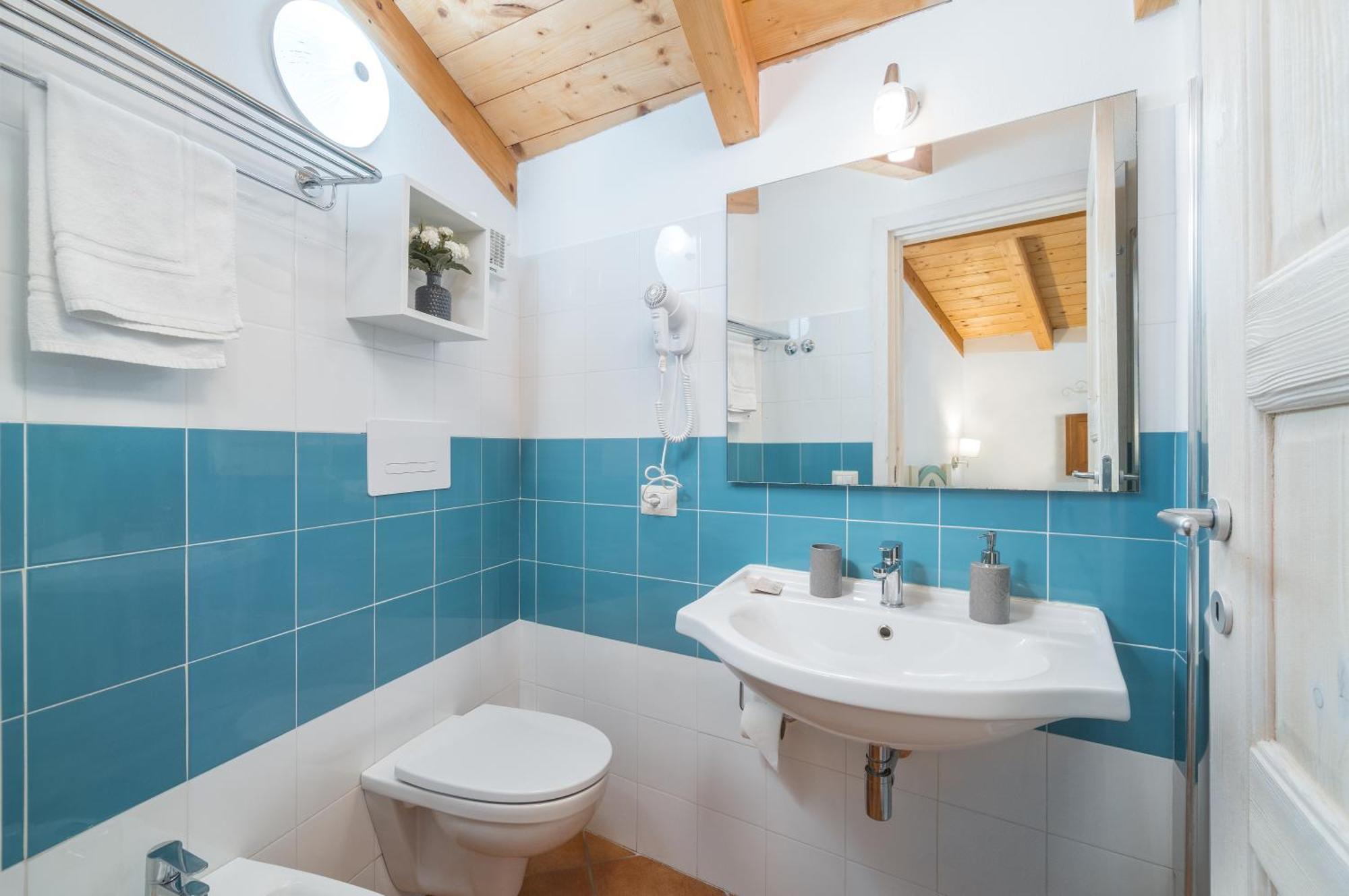 Bosa Queen House Eksteriør billede